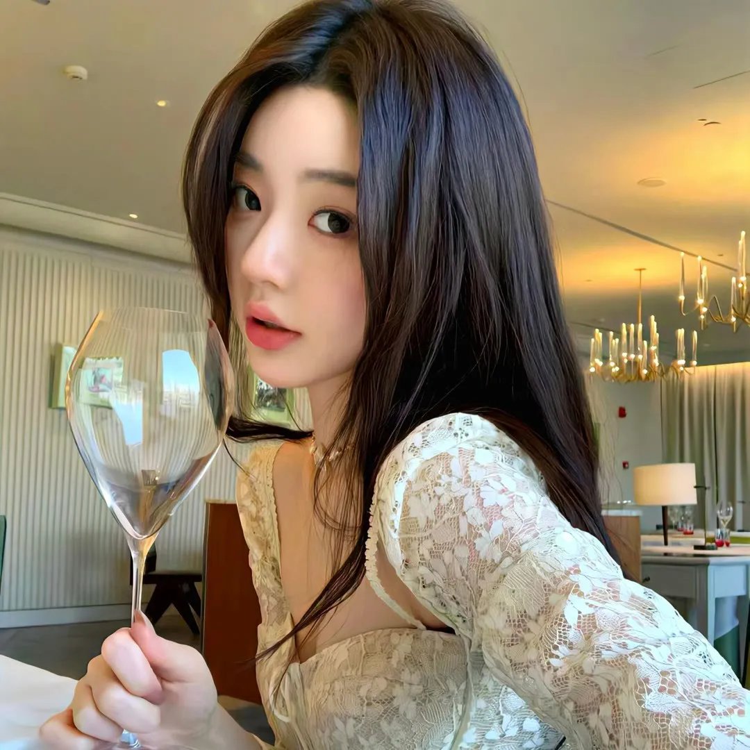女警出更
